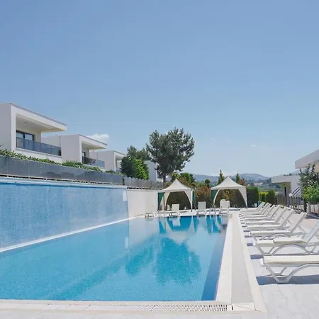 Kusadasi Havuzbasi أيدين